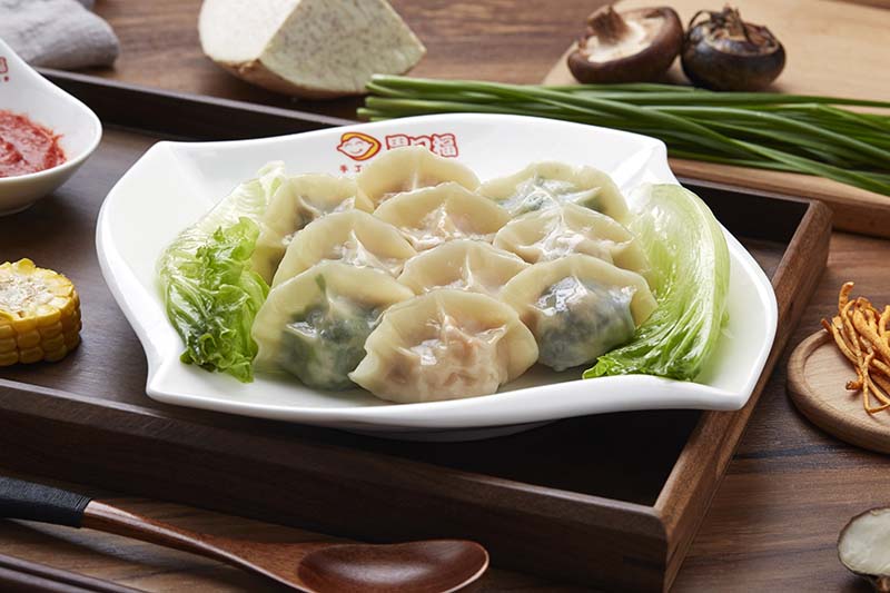 天氣冷了吃什么，來胃口福吃餃子，鮮香味十足，太好吃了